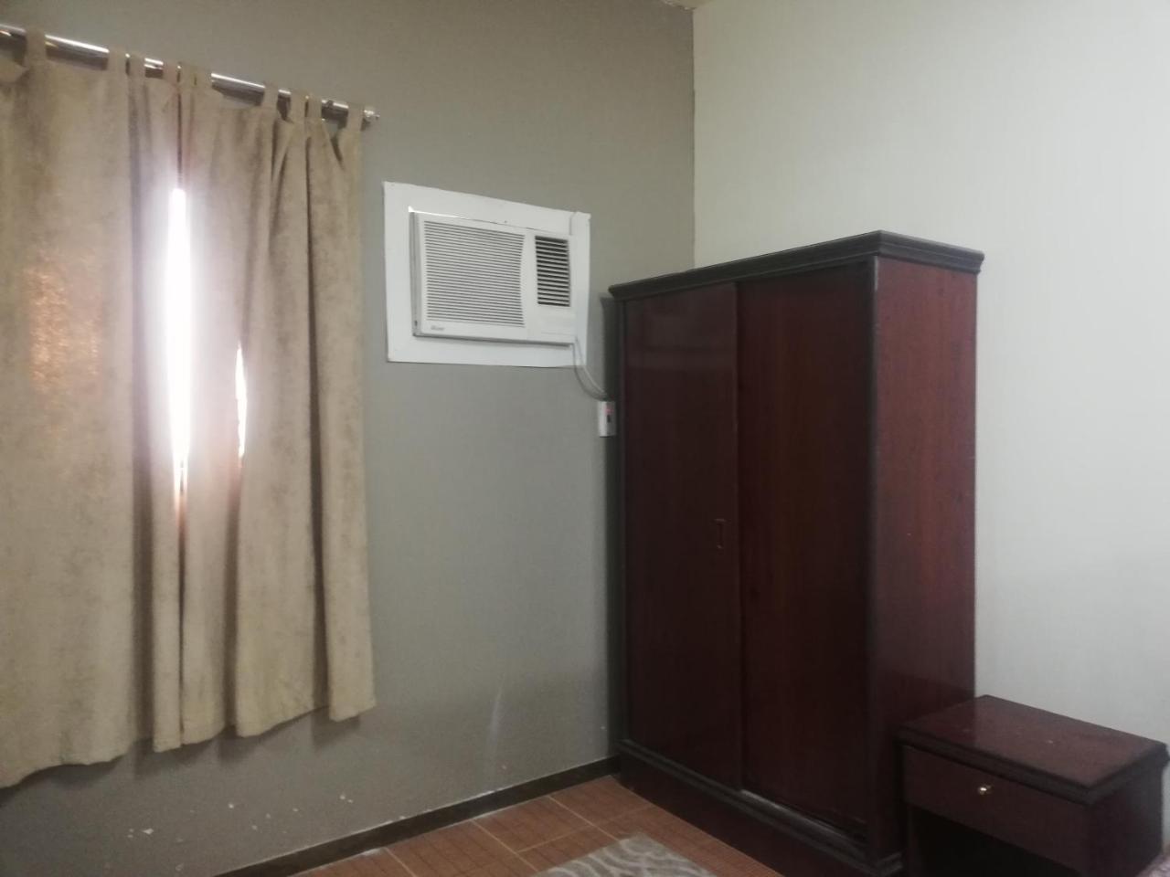 شقق عزاب الملقا Aparthotel